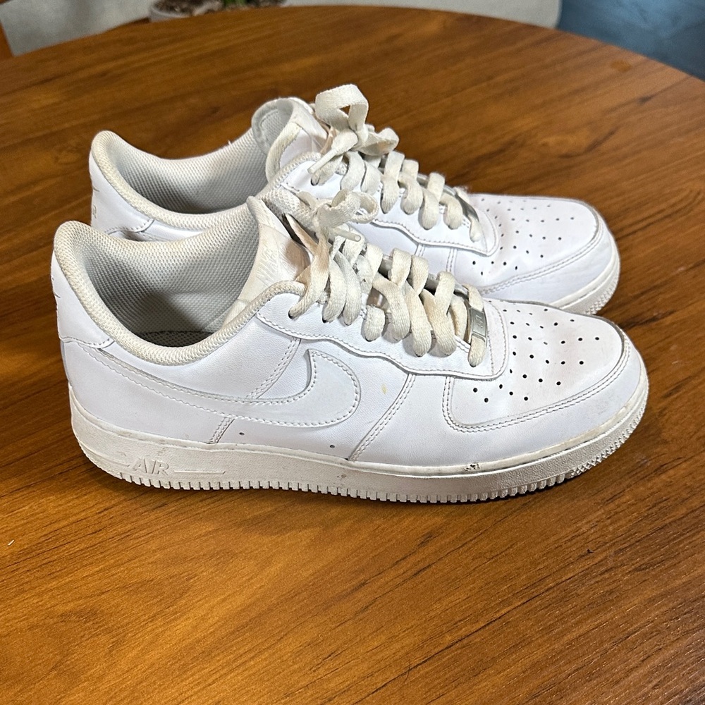 Nike White Air Force 1